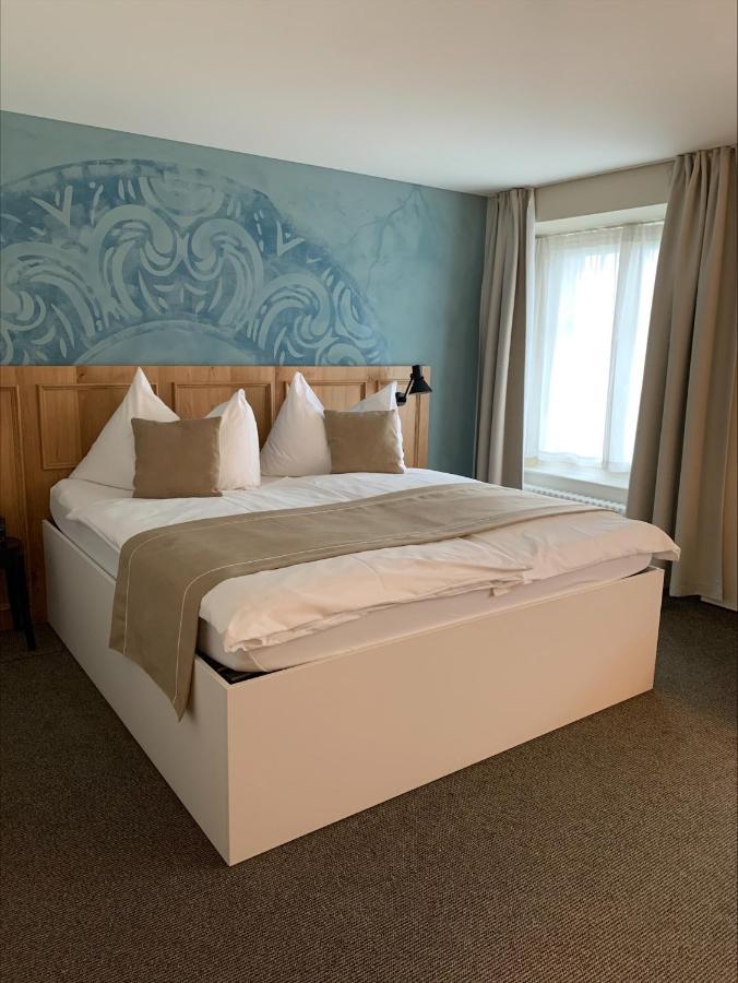 Hotel Engel Am Bahnhof 베덴스빌 외부 사진