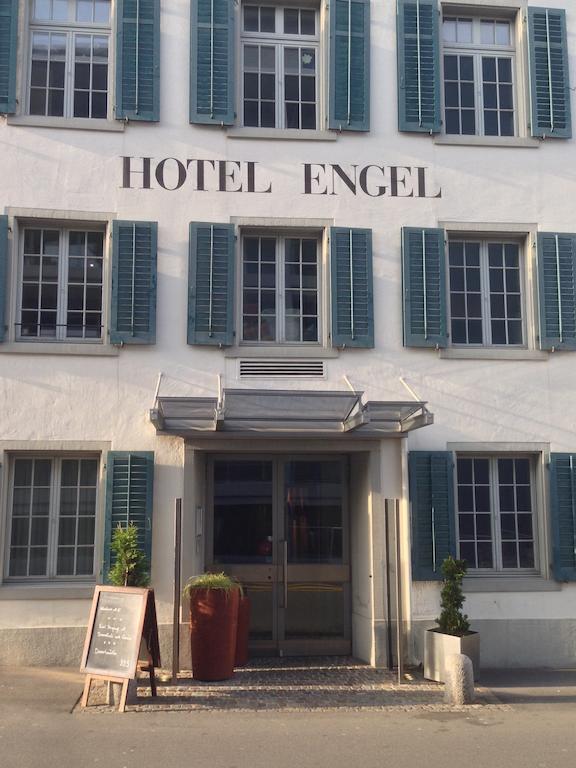 Hotel Engel Am Bahnhof 베덴스빌 외부 사진