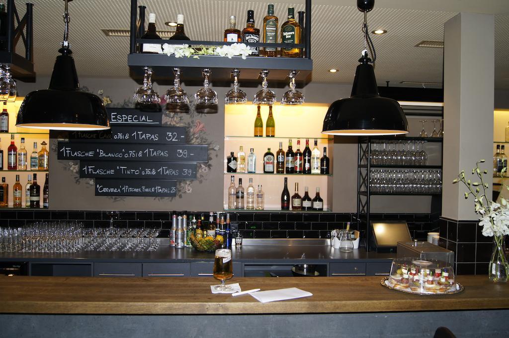 Hotel Engel Am Bahnhof 베덴스빌 외부 사진