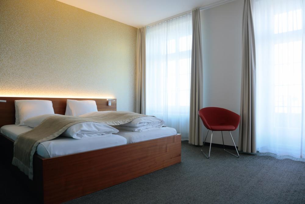 Hotel Engel Am Bahnhof 베덴스빌 외부 사진